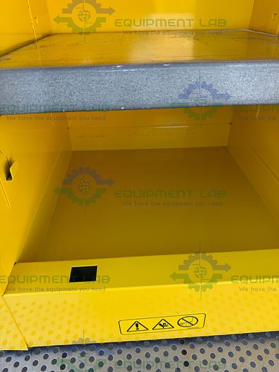Used Eagle 1903X 4 Gallon Flammable Liquid Storage Cabinet w/ Soft Close Door, Key