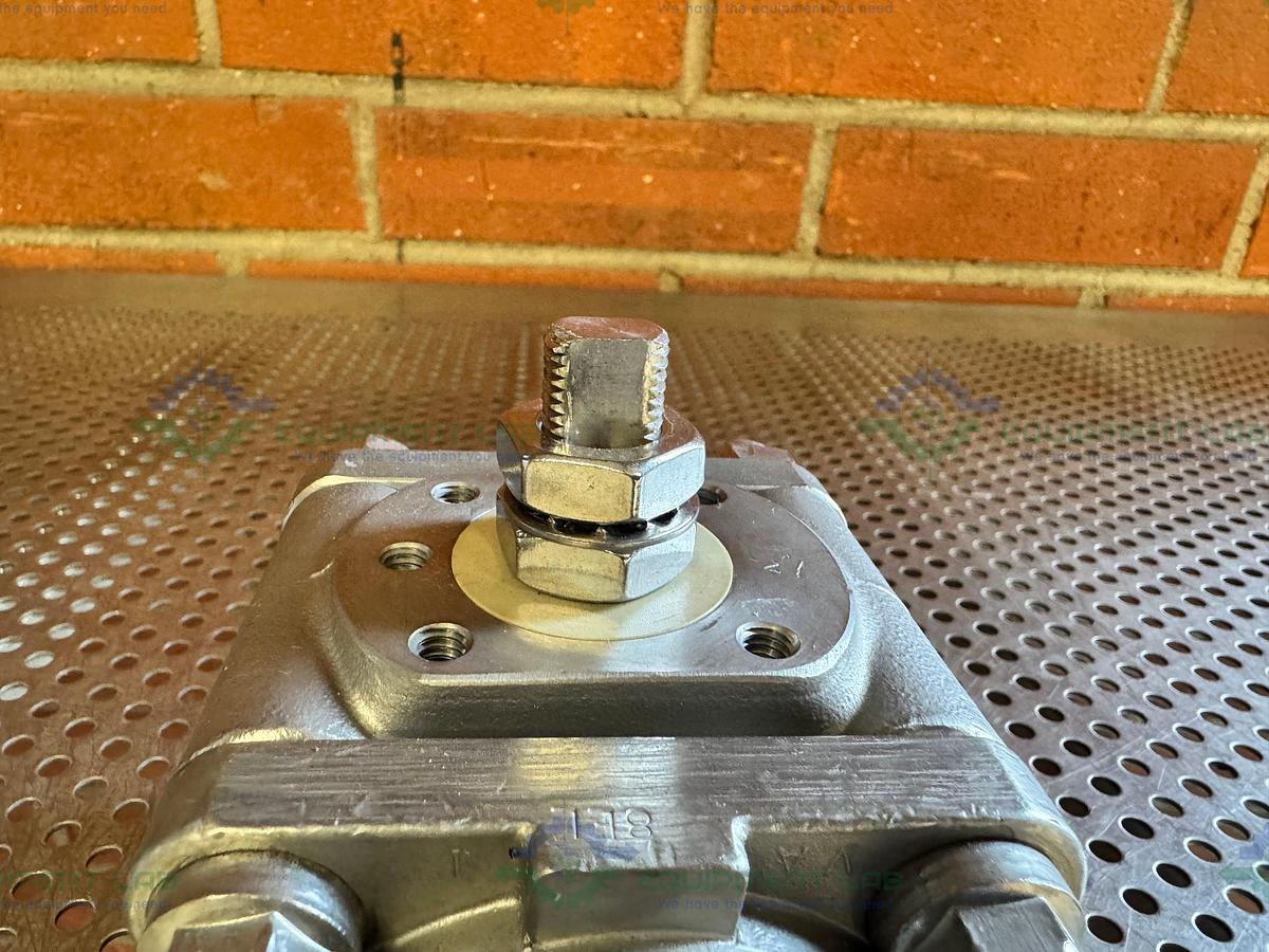 Used A&N Corporation A35I Stainless Steel Ball Valve w/ KF50 Vacuum Fitting