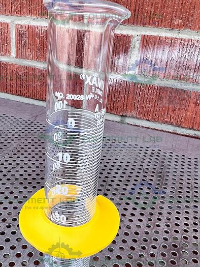 Used Kimax Kimble 20028-W Class A 100 mL Graduated Measuring Cylinder w/ Pour Spout