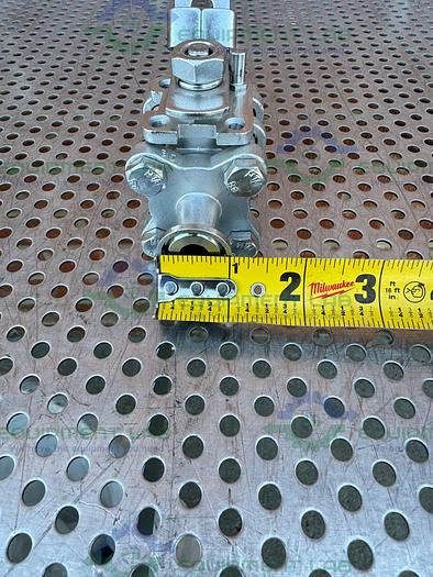 Used Unbranded Stainless Steel Ball Valve w/ 1/2" Sanitary Fitting