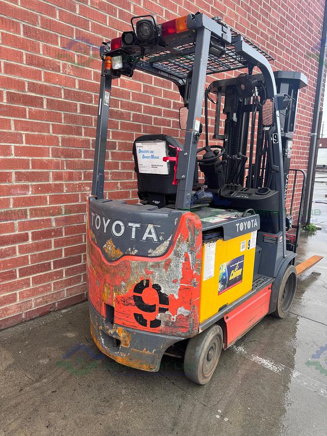 Used Toyota 8FBCU25 Electric Forklift  3000 lbs Capacity 8" Mast w/ Charger