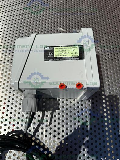 Used ABB  TB82PH1010010 Conductivity Transmitter 4-20 mA w/ Sensor