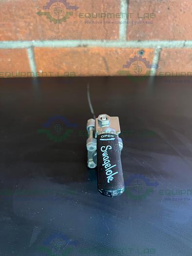 Used Swagelok SS-63TS8 Stainless Steel Ball Valve w/ 3/4" Threaded Fitting