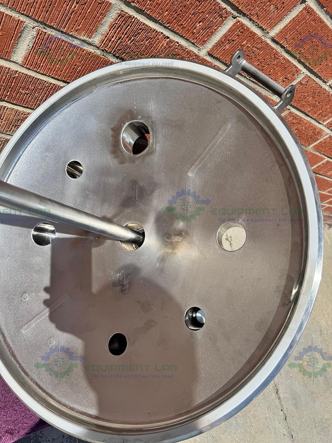 Used Unknown Brand 300 Liter Mixing Tank w/ Lenze 3 Phase Motor, Impeller