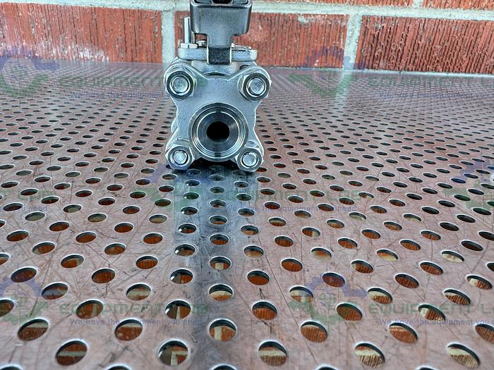 Used Unbranded Stainless Steel Ball Valve w/ 1/2" Sanitary Fitting