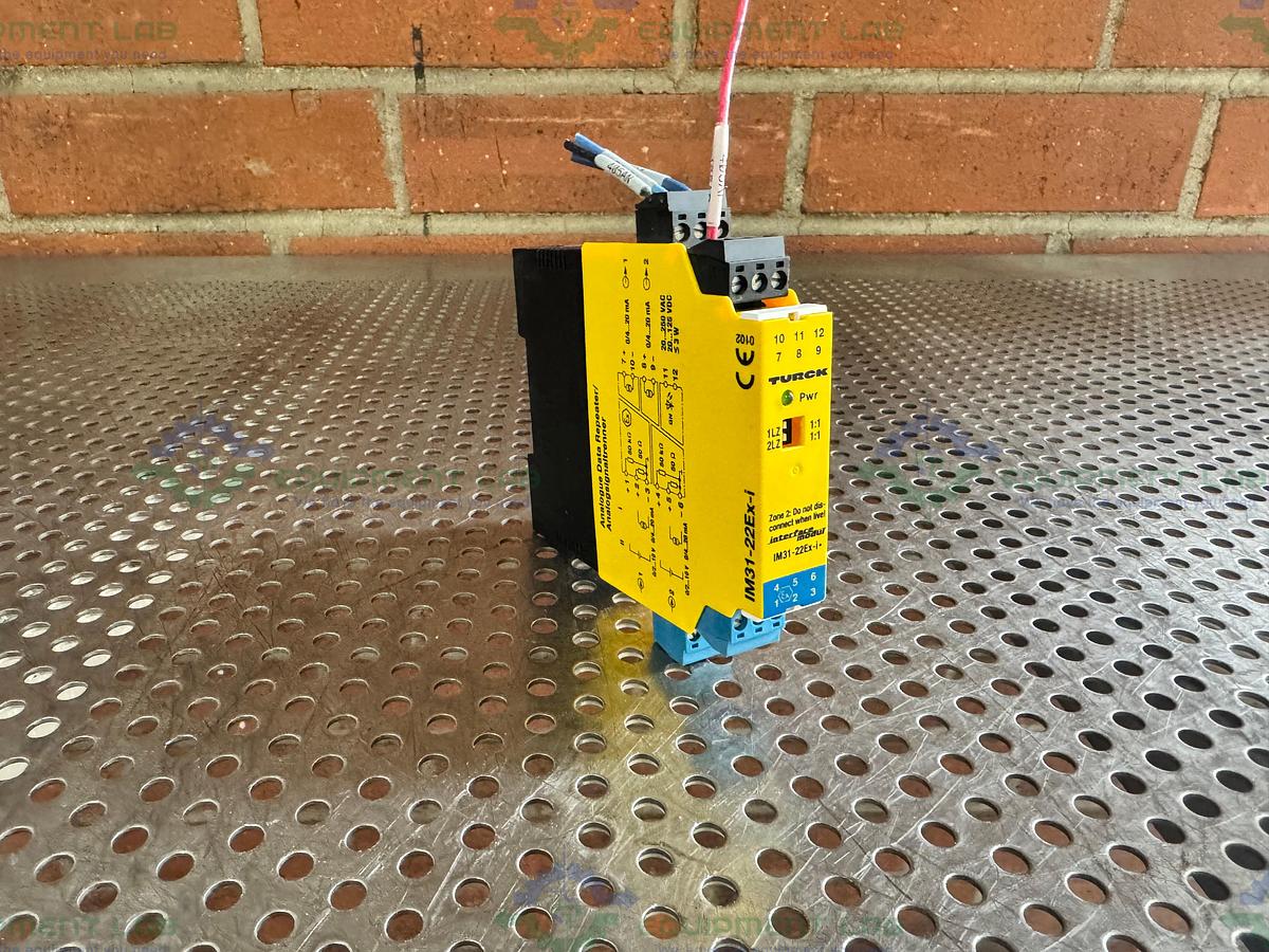 Used Turck IM31-22Ex-i Analog Signal Isolator Interface Module