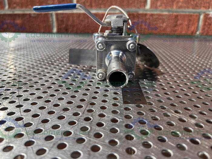 Used PBM  SIC-D6F-G-CG166L Stainless Steel Ball Valve w/ 1" Sanitary To Straight Tube