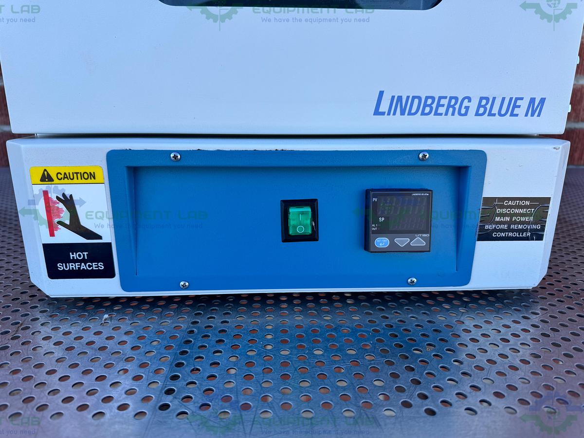 Used Lindberg / Blue M / Thermo V0914A Vacuum Oven 6° to 260°C, 0.65 cu. ft.