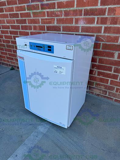 Used Thermo Forma 310 Stackable Direct Head CO2 Incubator 6.5 Cu.Ft, 50°C MFG 22