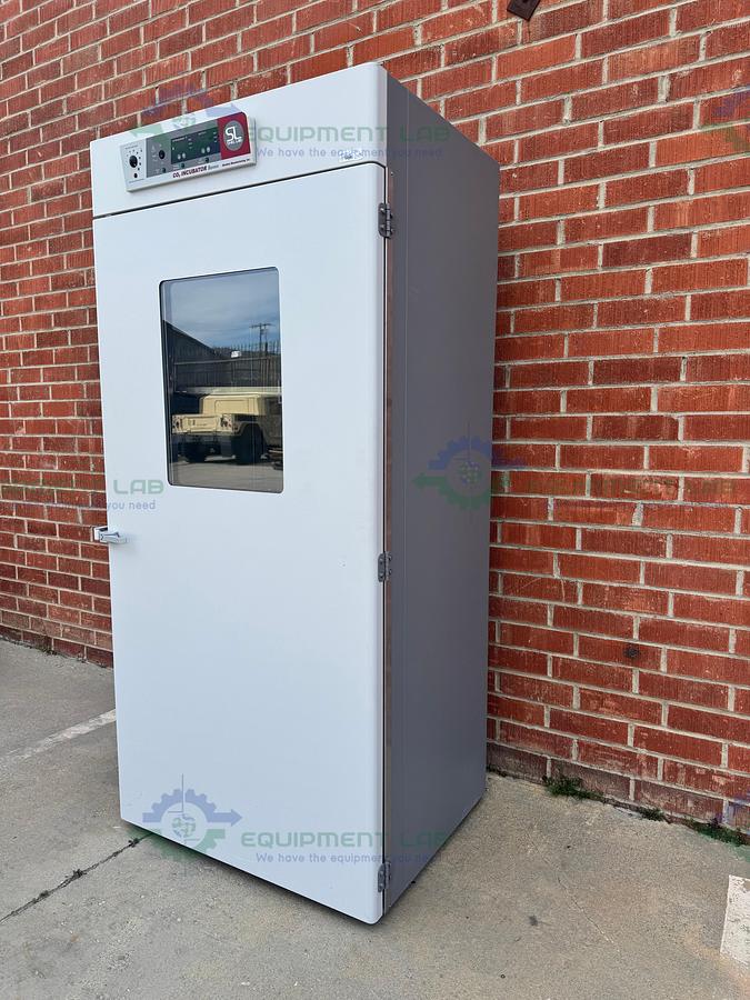 Used Sheldon SCO40 Large Capacity Upright CO2 Incubator 60°C 40 Cu. Ft.