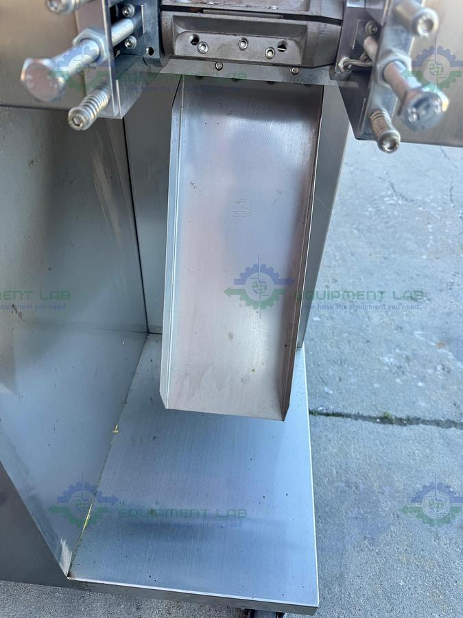  for parts or not working Chinese DS-200A Packaging Machine 220V w/ Sanch S900.2S0.75G VFD