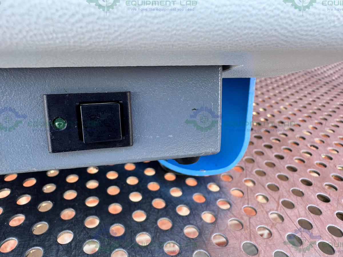  for parts or not working Millipore XIT4N0001 Integitest 4N Automatic Filter Integritest Test Instrument