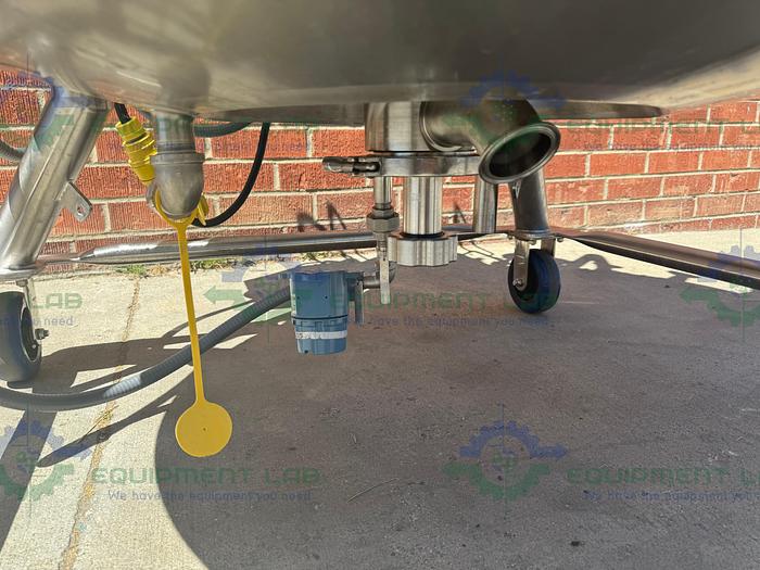 Used DCI 500 Liter Stainless Steel Jacketed Reactor 45 PSI w/ 0.5 HP Mixer