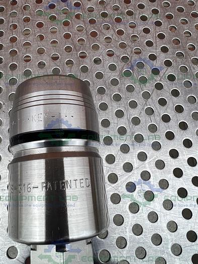 Used Swagelok  QTM8-316 Stainless Steel Female Quick Connect Fitting