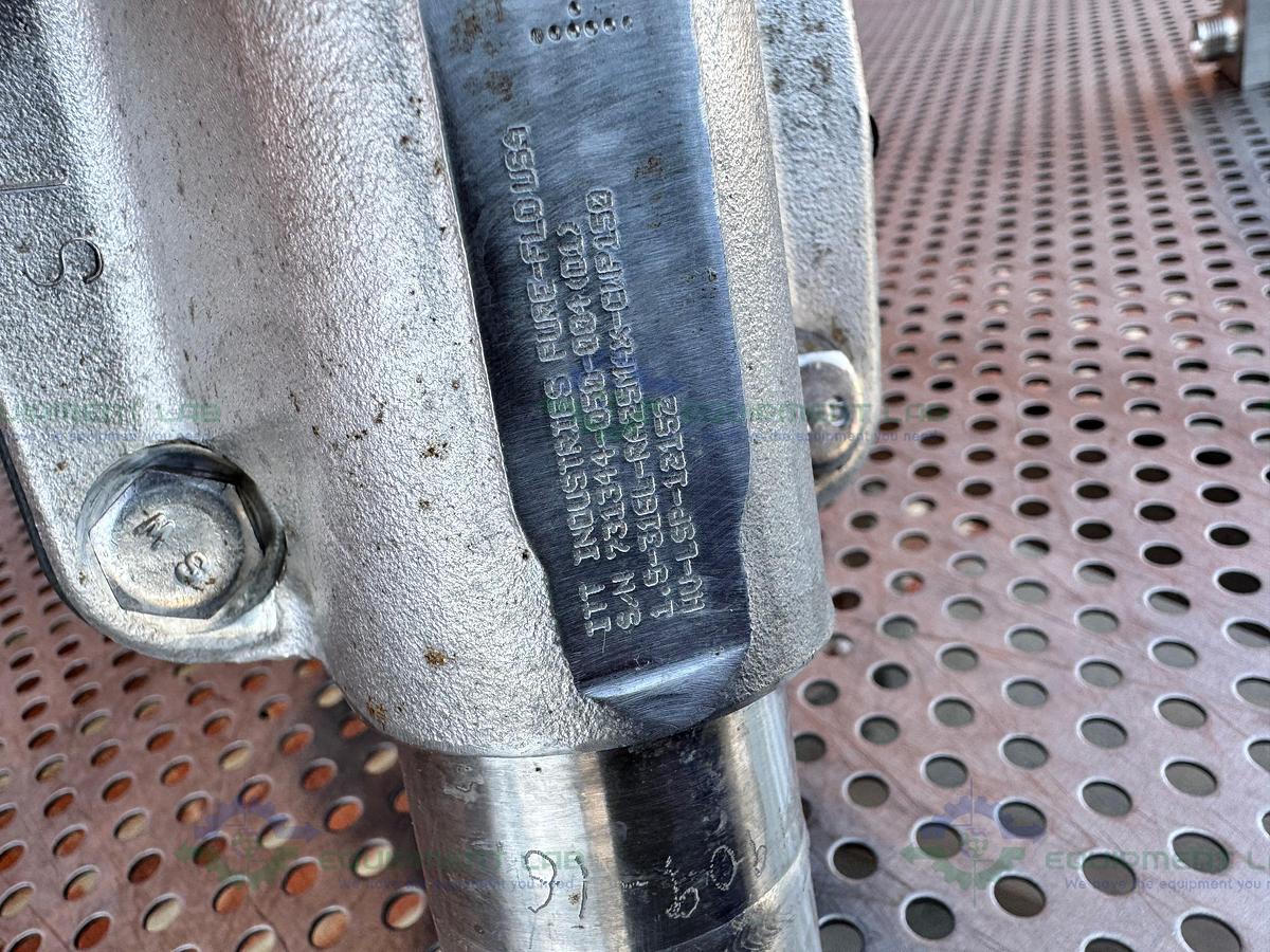 Used 2- ITT Pure Flo RA25MAX Diaphragm Valve w/ 1 1/2" to 1/2" Sanitary Fitting