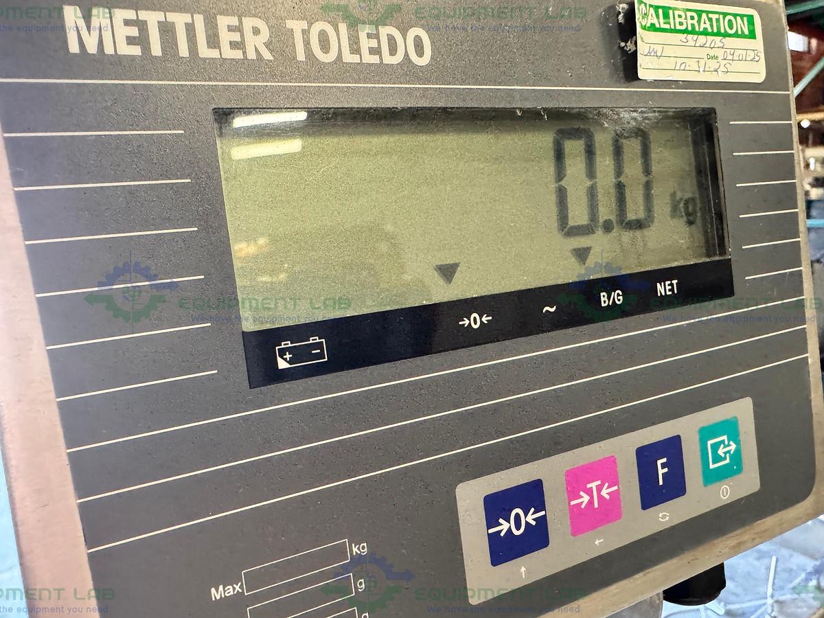 Used Mettler Toledo 2888 Stainless Steel Scale w/ HAWK Readout 1000 lbs  36 x 36