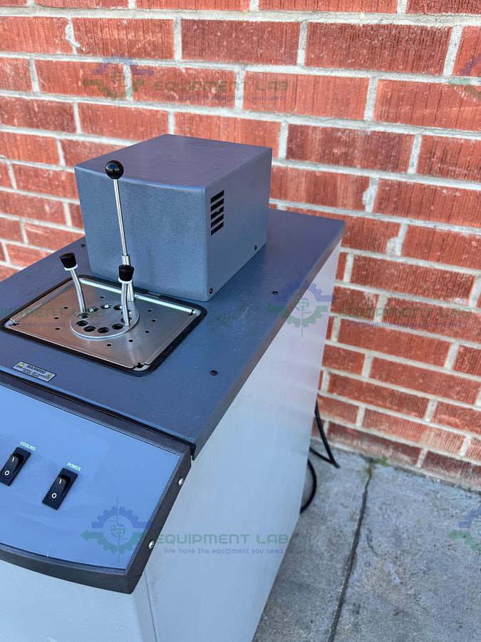 Used Fluke Calibration Hart Scientific 7381 Deep-Well Compact Bath –80 °C to 300 °C