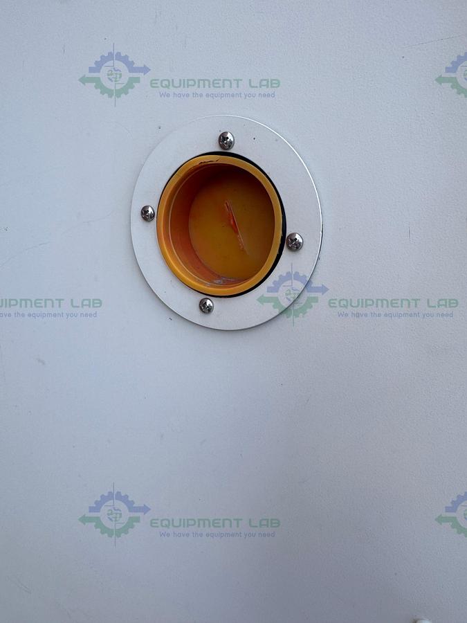 Used Thermo Scientific 3950  CO2 Incubator Temp Range  29 CuFT, 60C°, 120V