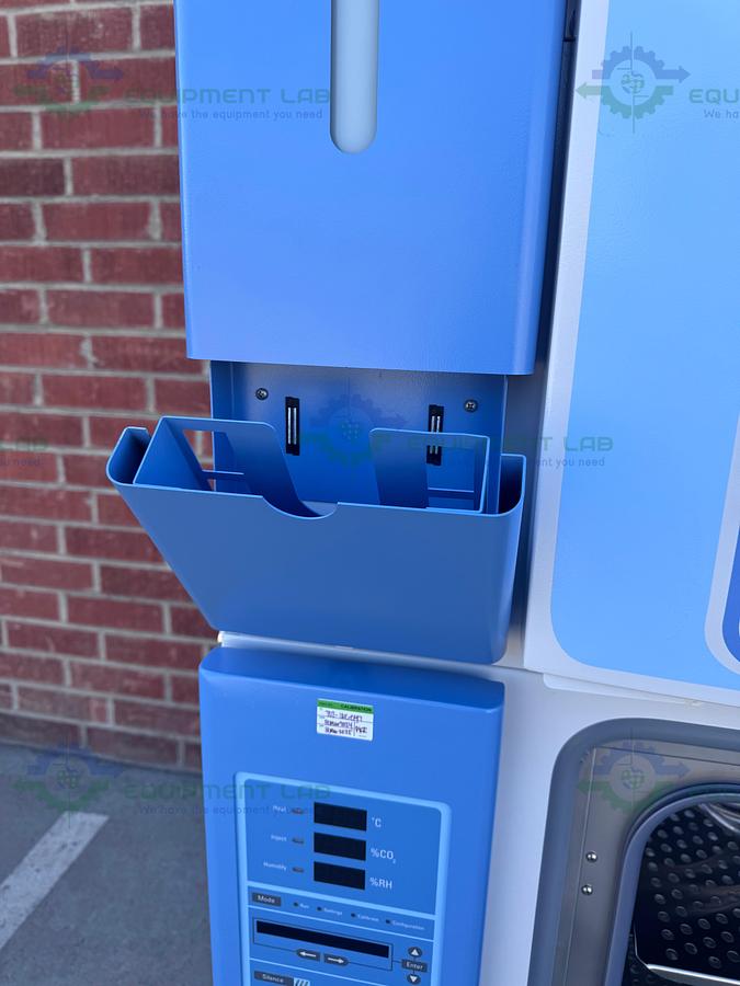 Used Thermo Forma 3310 Steri-Cult Double Stack CO2 Incubator, 11 cu. ft, 50°C MFG 21