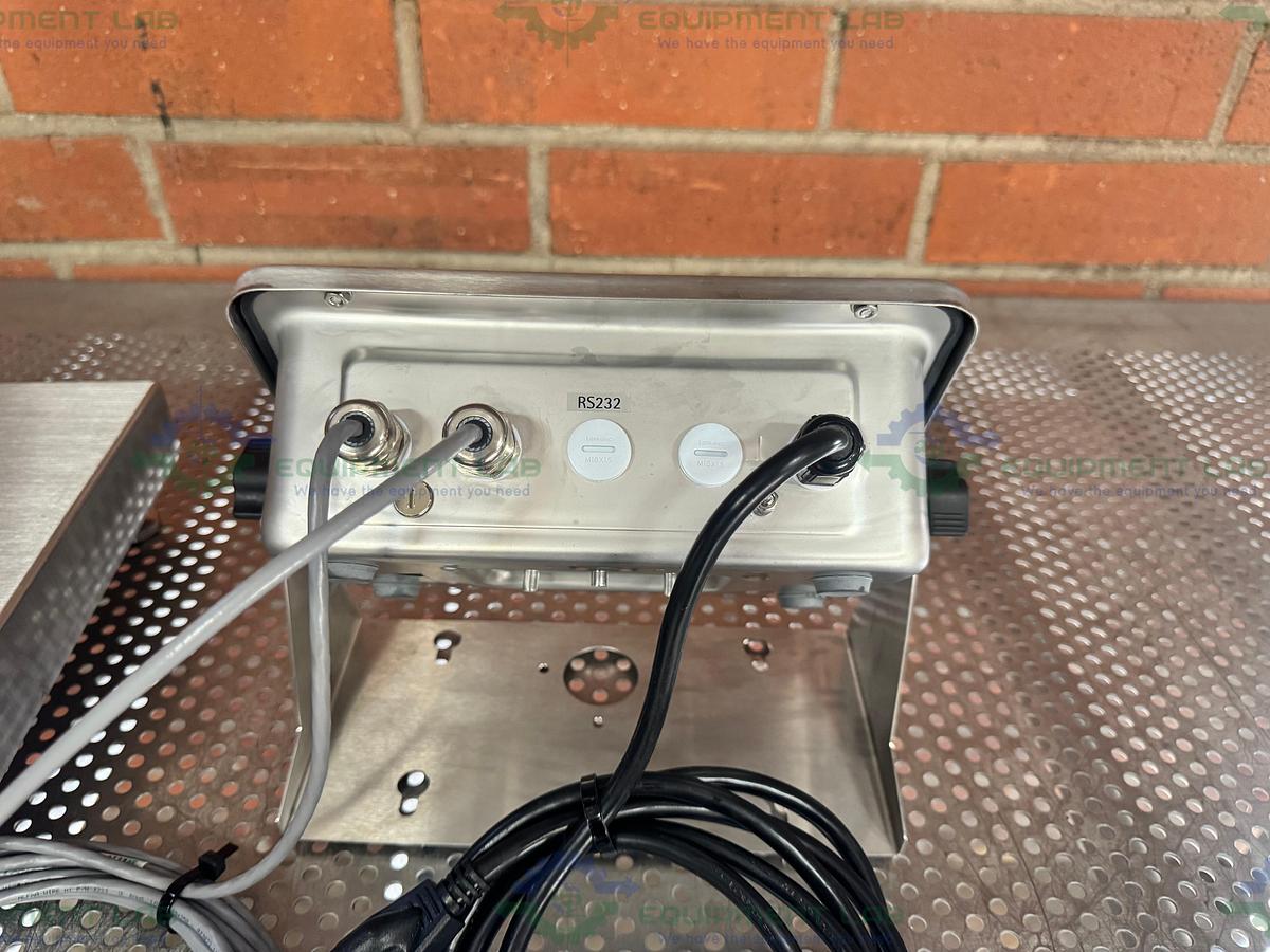 Used Minebea Intec CAPS1U-20CC-LU Stainless Steel Scale 10x10 w/ MIS2UR-V2, 30 LBS