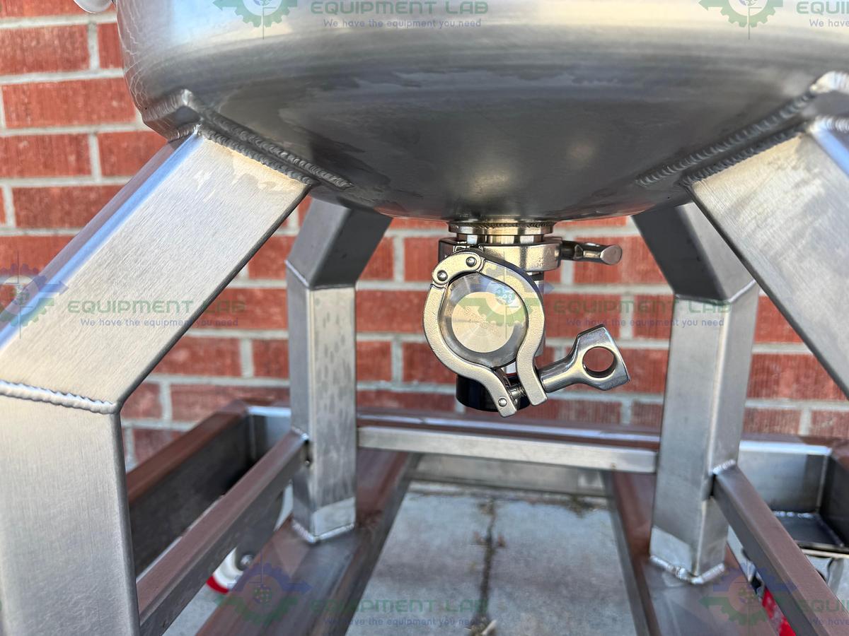 Used Unknown Brand 100 Liter Mixing Tank w/ Lenze 3 Phase Motor, Impeller