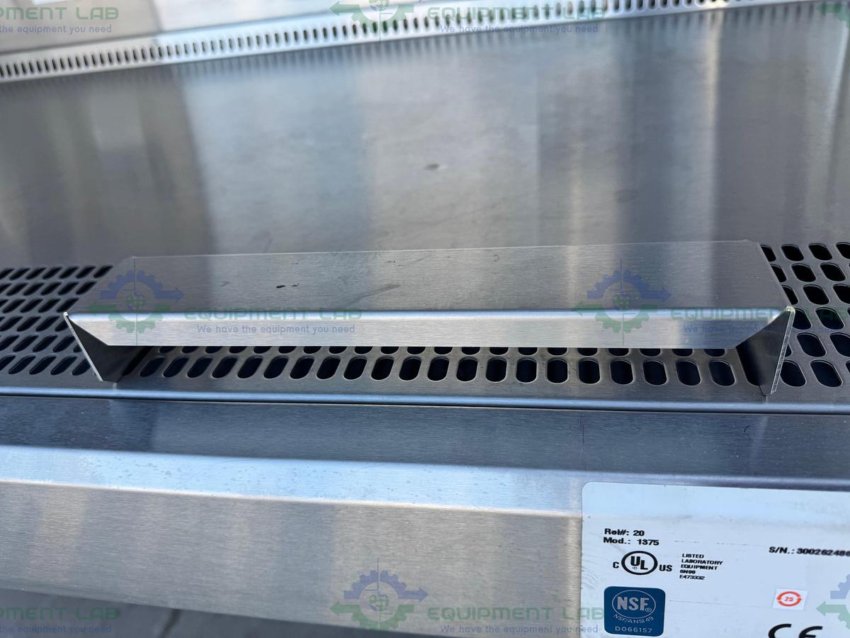 Used Thermo 1375 Biosafety Cabinet 1300 Series Class II Type A2 4 Ft