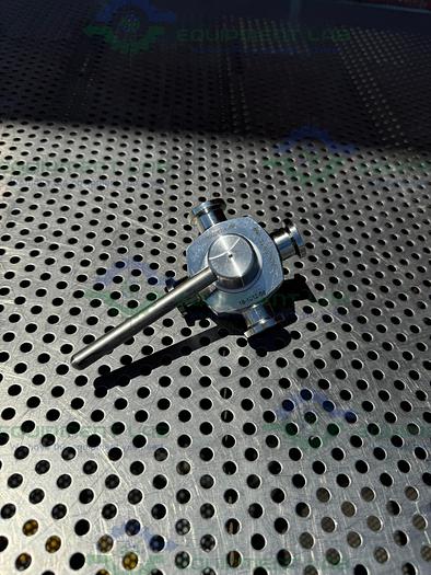 Used GE Healthcare Salvi DN10 969 4-way 316 Valve 18-1012-56 w/ 1/2" Sanitary Fitting