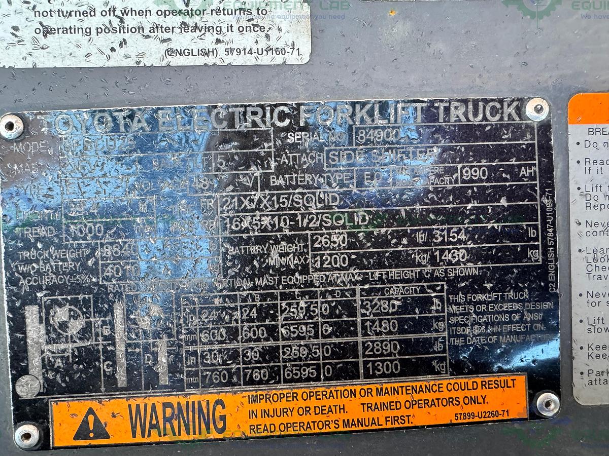 Used Toyota 8FBCU25 Electric Forklift 5000 lbs Capacity 4 Stage Mast w/ Charger