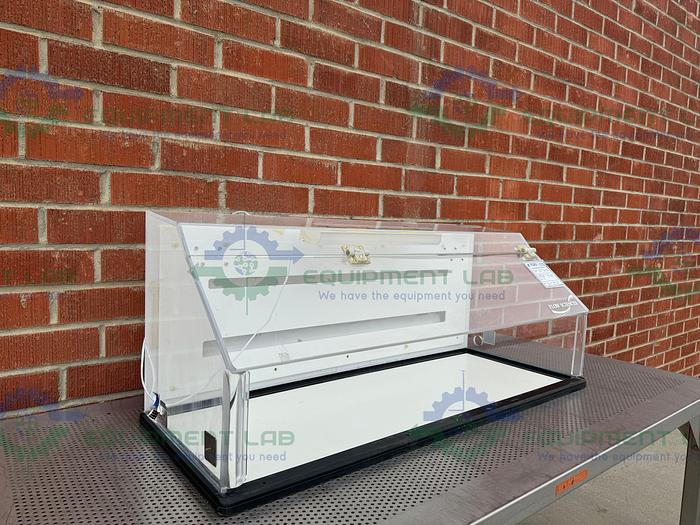 Used Flow Sciences FS3100DVA 4 Ft Vented Balance Safety Enclosure