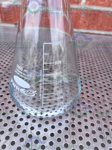 Used VWR 89000-386 Glass Filtering Flasks with Capacity Scale 1000 mL