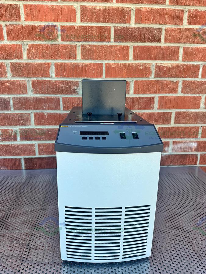 Used Fluke Hart Scientific 7320 Compact Temperature Calibration Bath –20 °C to 150 °C