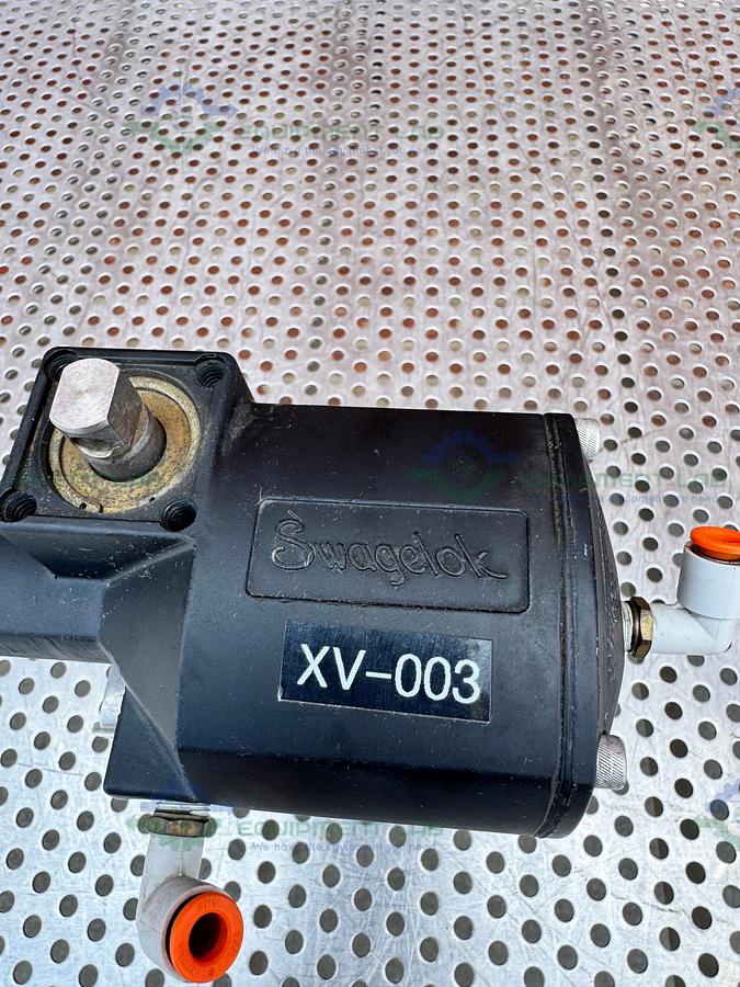 Used Whitey/Swagelok 133 DA Pneumatic Double Acting Actuator 200 PSI w/ SS45S8 Valve