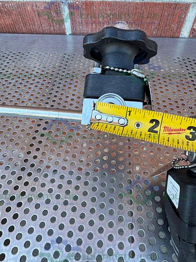 Used 3 ITT Pure Flo .5-316L- RA20MAX 4 Way Diaphragm Valve w/ 1/2" Sanitary Fitting