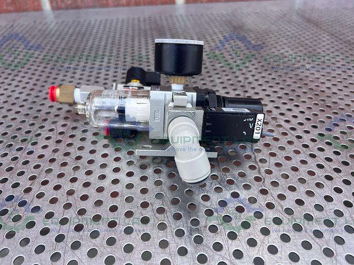 Used SMC  AW2000-02 Filter Regulator  w/ SMC VHS2000
