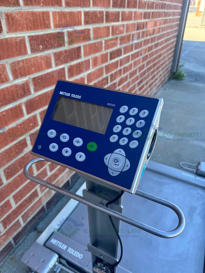 Used Mettler Toledo PUA669 Stainless Steel Scale 500 lbs w/ 36" x 36" Platform, Ramps