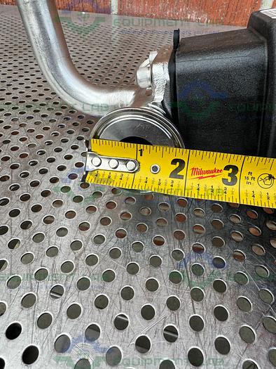 Used ITT Pure Flo Advantage 4 - Way Diaphragm Valve w/ 1.5" to 1/2" Sanitary Fitting