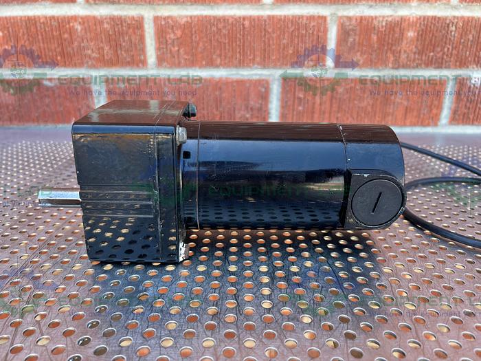 Used Chemglass  CG-2033-10 Overhead Stirrer 1/8 HP , 250 RPM, 130 VDC