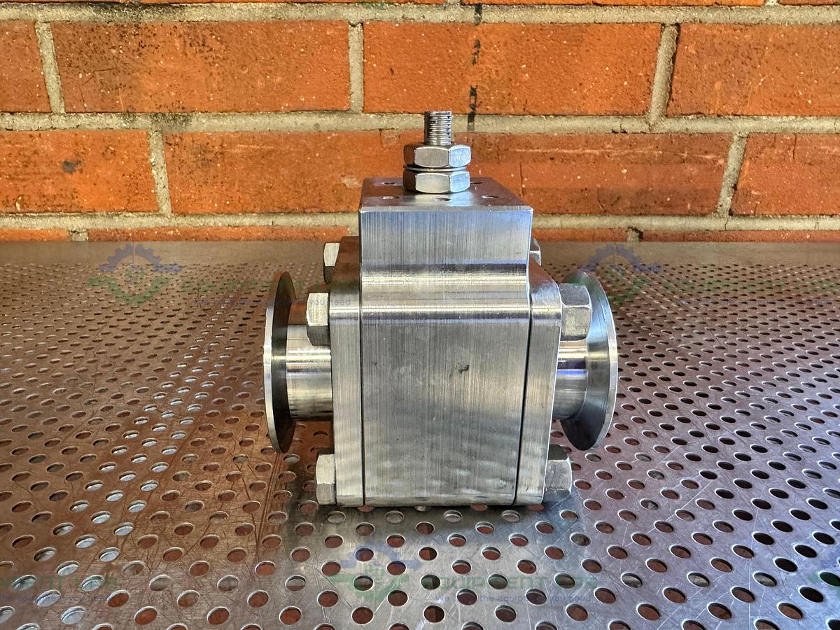 Used Unknown Brand Stainless Steel Ball Valve w/ KF50 Vacuum Fitting