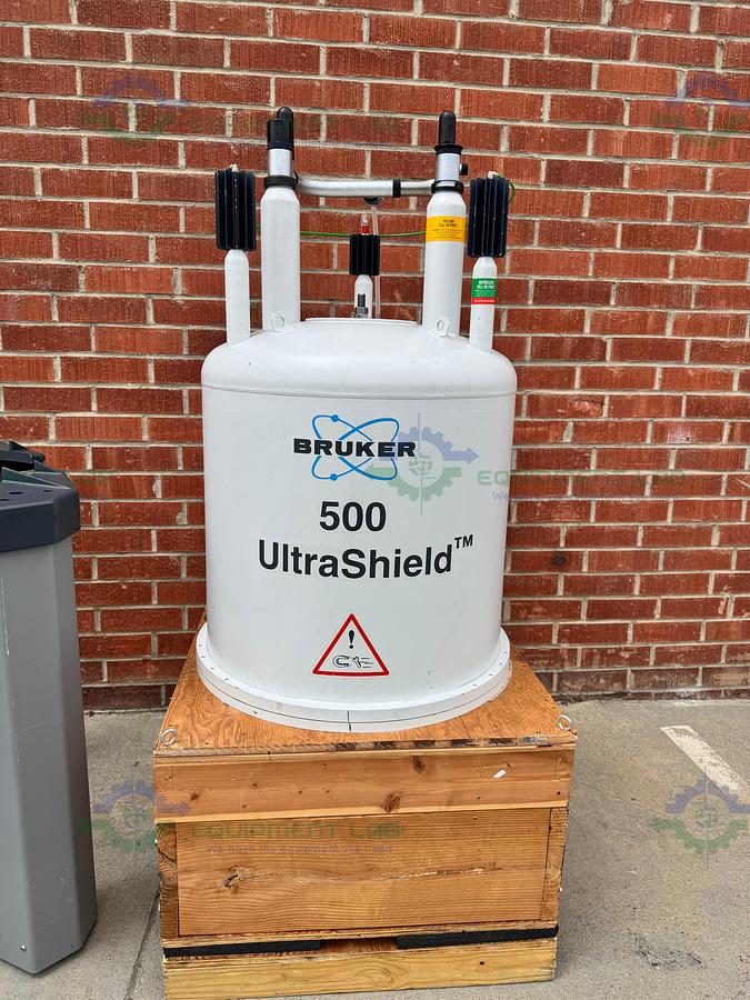 Used Bruker 500 Ultrashield NMR/ Nuclear Magnetic Resonance Spectrometer w/ Legs