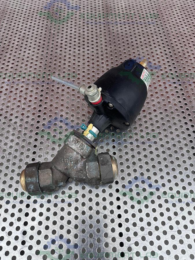 Used Gemu 554/25/D195 Pneumatic Angle Seat Globe Valve w/ 1" Compression Fitting