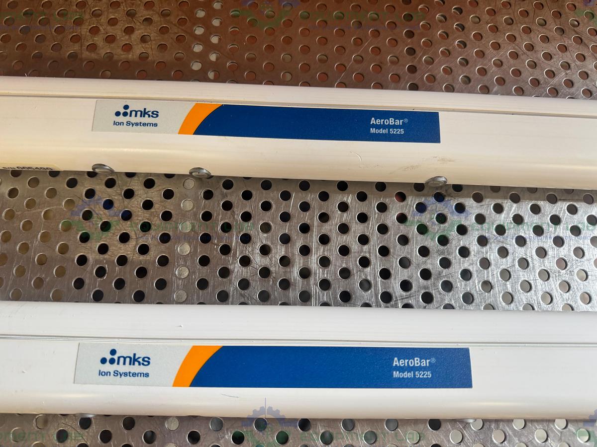 Used MKS 5225 AeroBar Static Elimination Ionizing Bar 44" w/ Interface Module