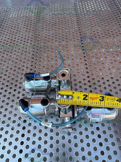 Used Lot of 3 - Gemu 9650 8Z 20T1 4-Way Diaphragm Valve w/ 1/2" Sanitary Fitting