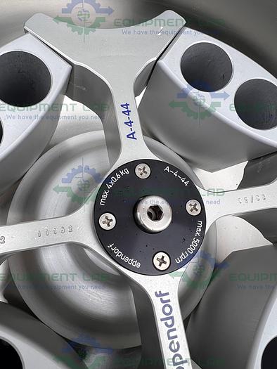 Used Eppendorf 5804 Benchtop Centrifuge w/ Eppendorf A-4-44 Rotor 5000 RPM