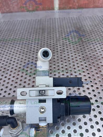 Used SMC  AW2000-02 Filter Regulator  w/ SMC VHS2000