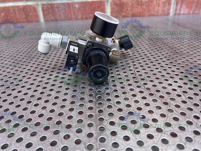 Used SMC  AW2000-02 Filter Regulator  w/ SMC VHS2000