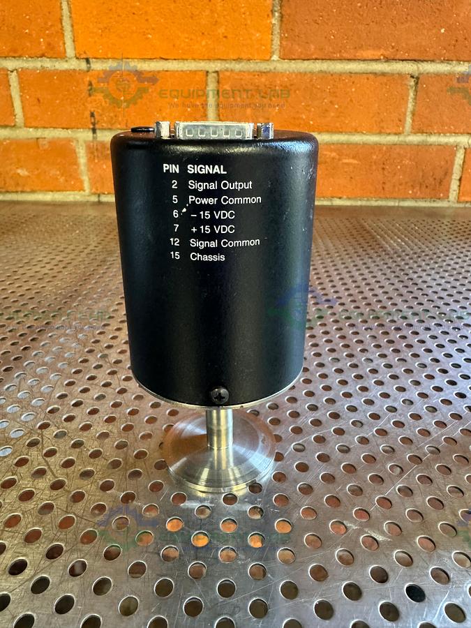 Used MKS Baratron 127AAX-14127  Pressure Transducer 1000 mbar, 15 VDC w/ KF40 Fitting