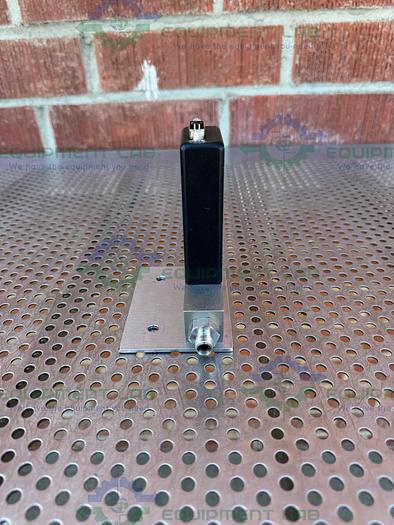 Used Brooks Instrument 5850 TR Mass Flow Meter 300 Sccm Model 5850TRGE0D2D2