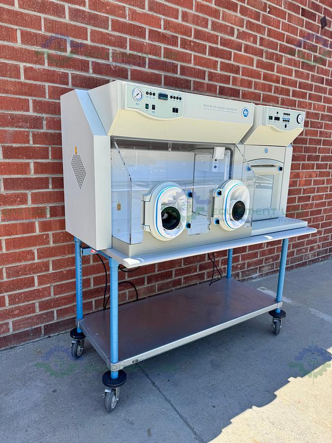 Used Don Whitley MACS-MG-500 Anaerobic Workstation w/ Accessories