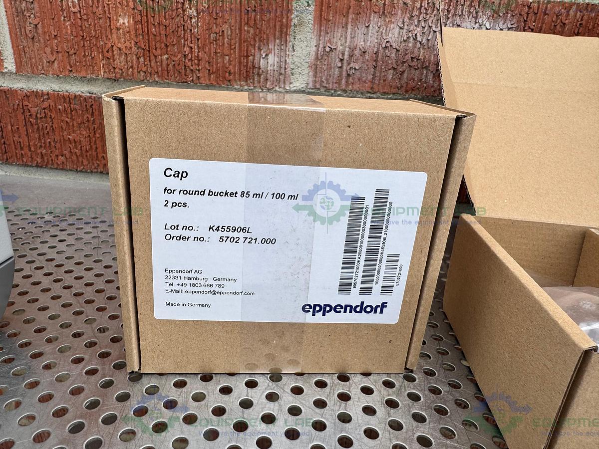 Eppendorf 5702R Refrigerated Centrifuge w/ Swing Bucket Rotor and Accessories