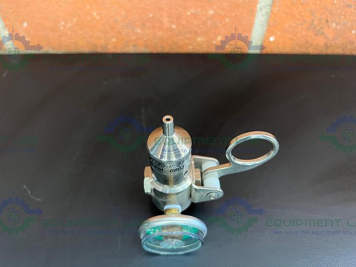 Used Allied Health  31-80-0527 Chemetron Zee Medical Drive Regulator 1500 PSI